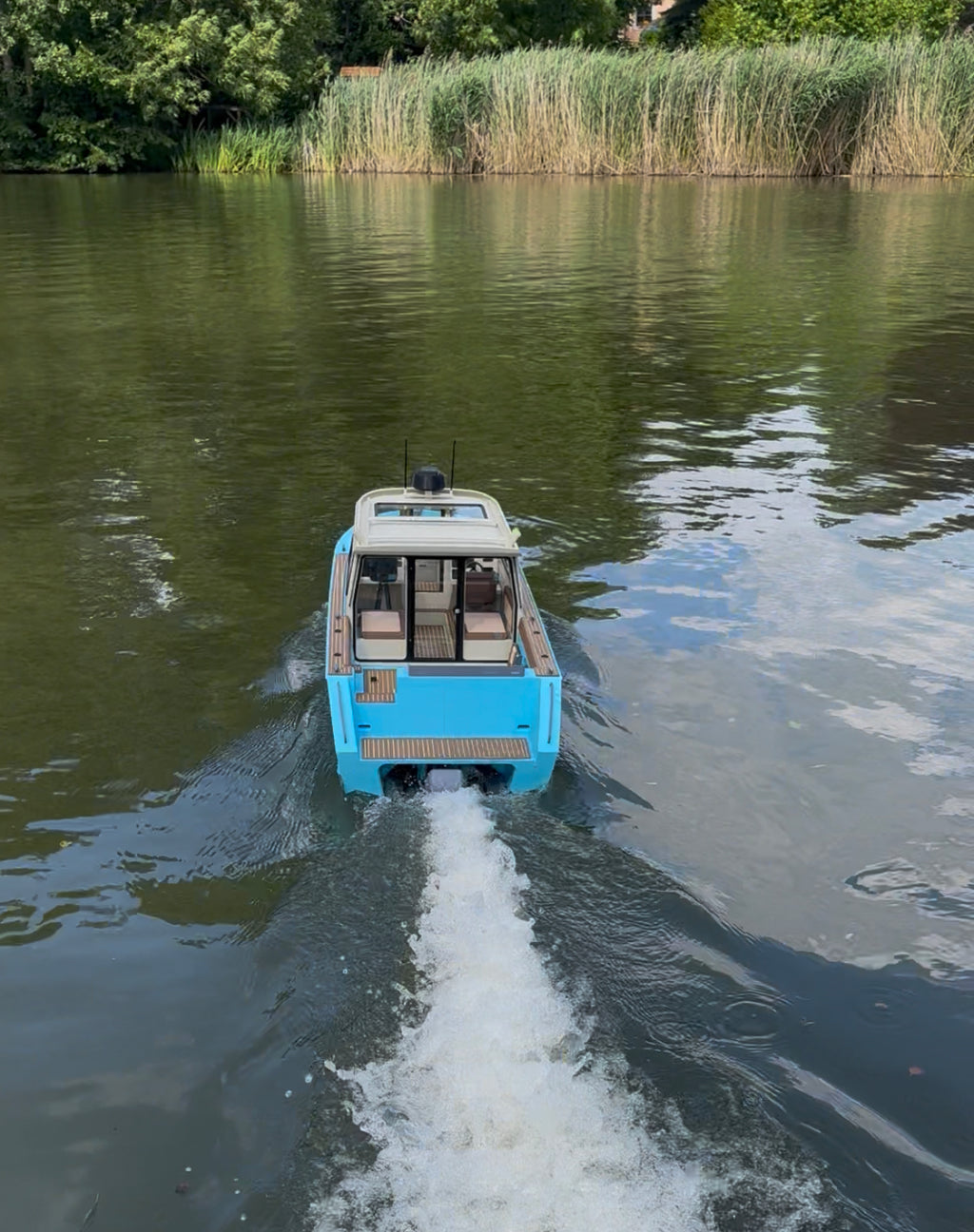 DEFJet 22 - 1/6 Scale - Jet Boat - W/O Jet Pump
