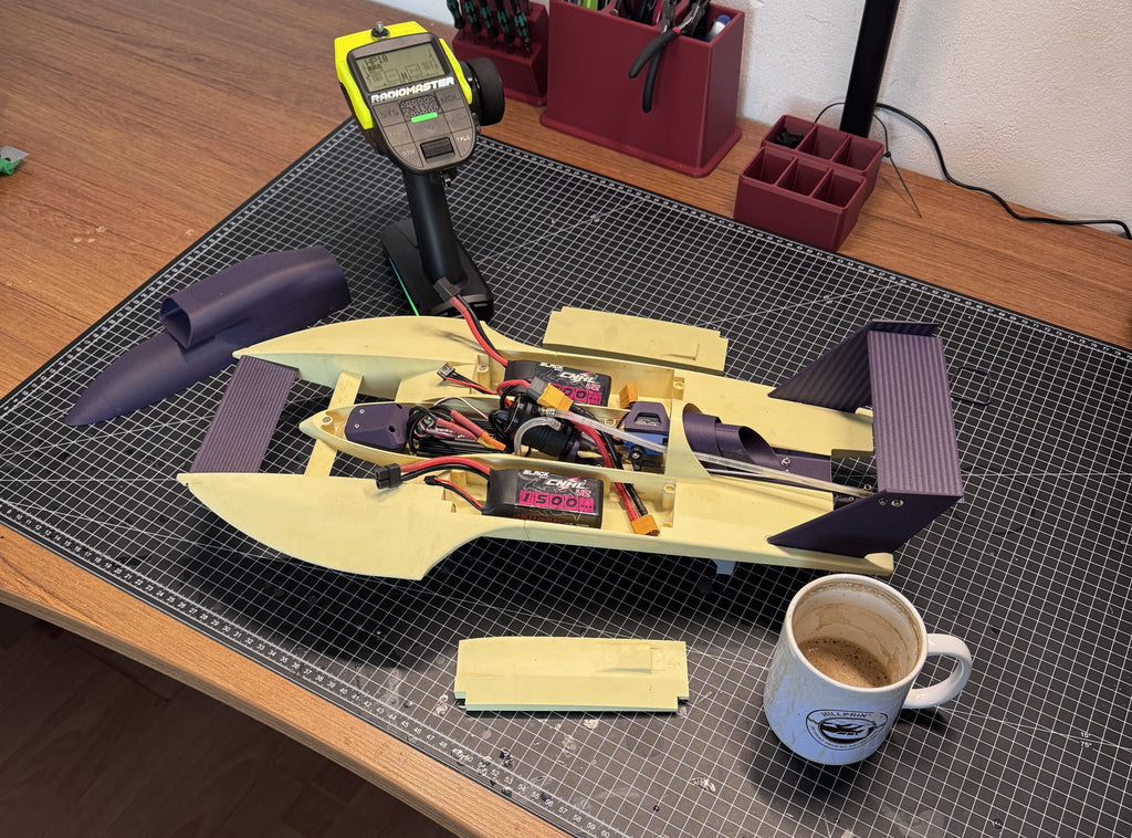 1/18 Scale HP18 Unlimited Hydroplane - EU Print Service