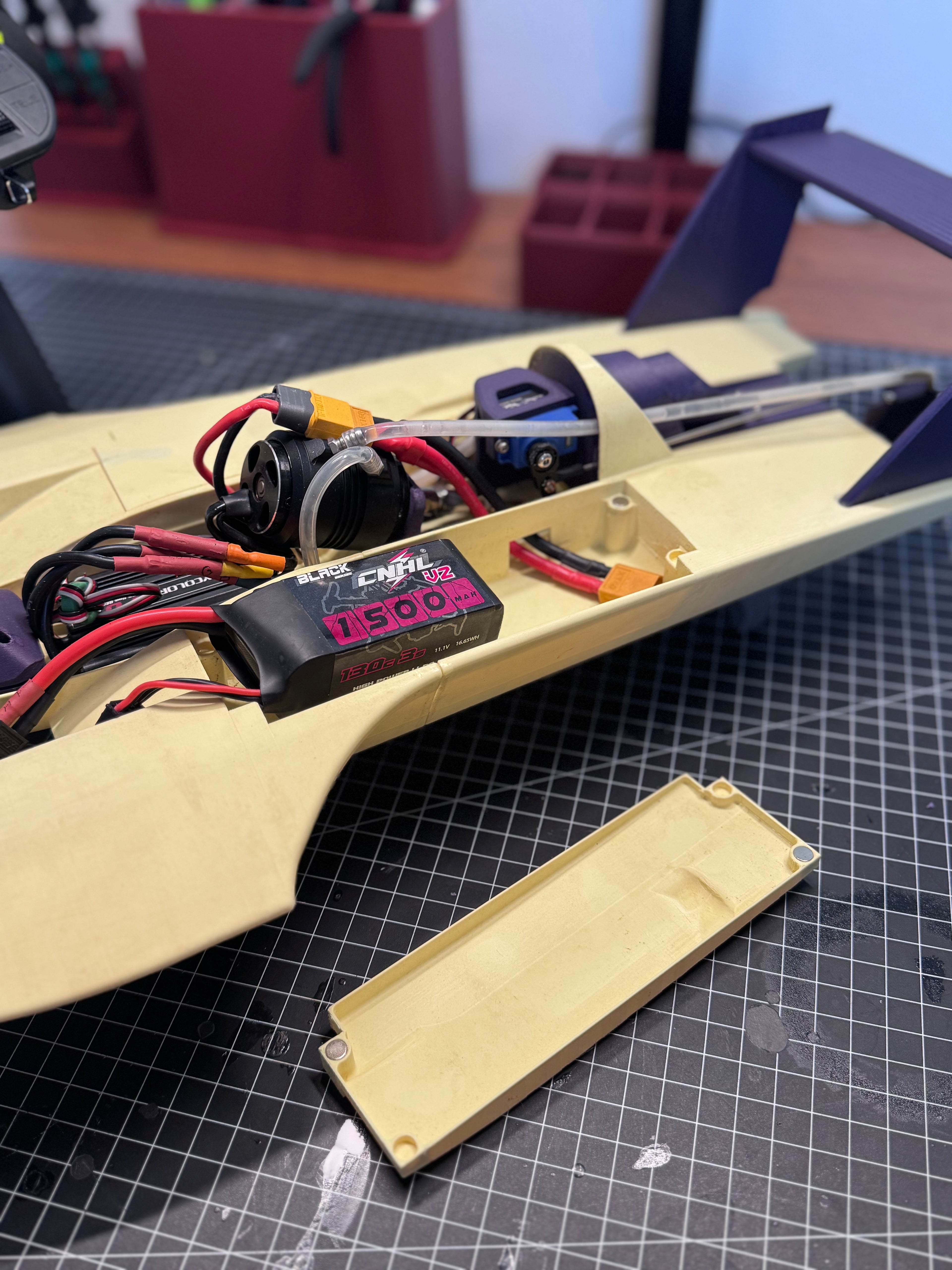 HP18 - 1/18 Scale - Unlimited Hydroplane