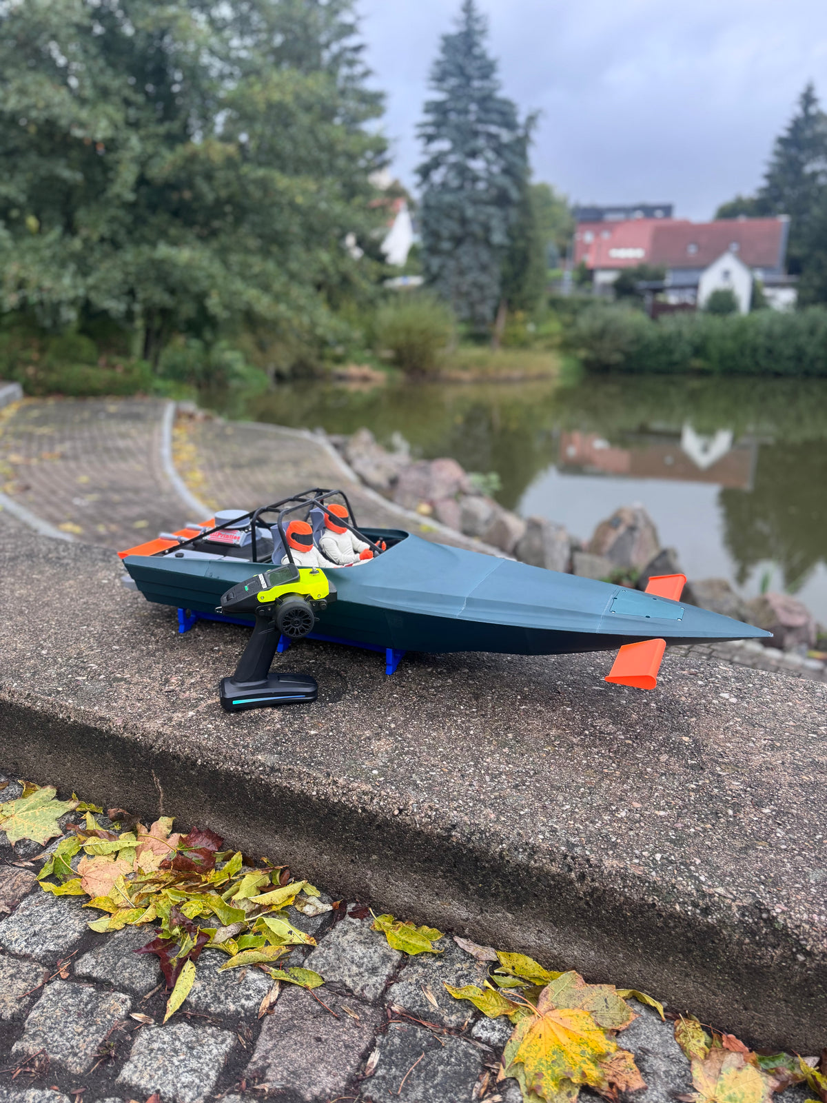 MARATHON - 1/6 Scale - River Jet Boat